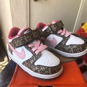 Nike Dunk Low (5c)